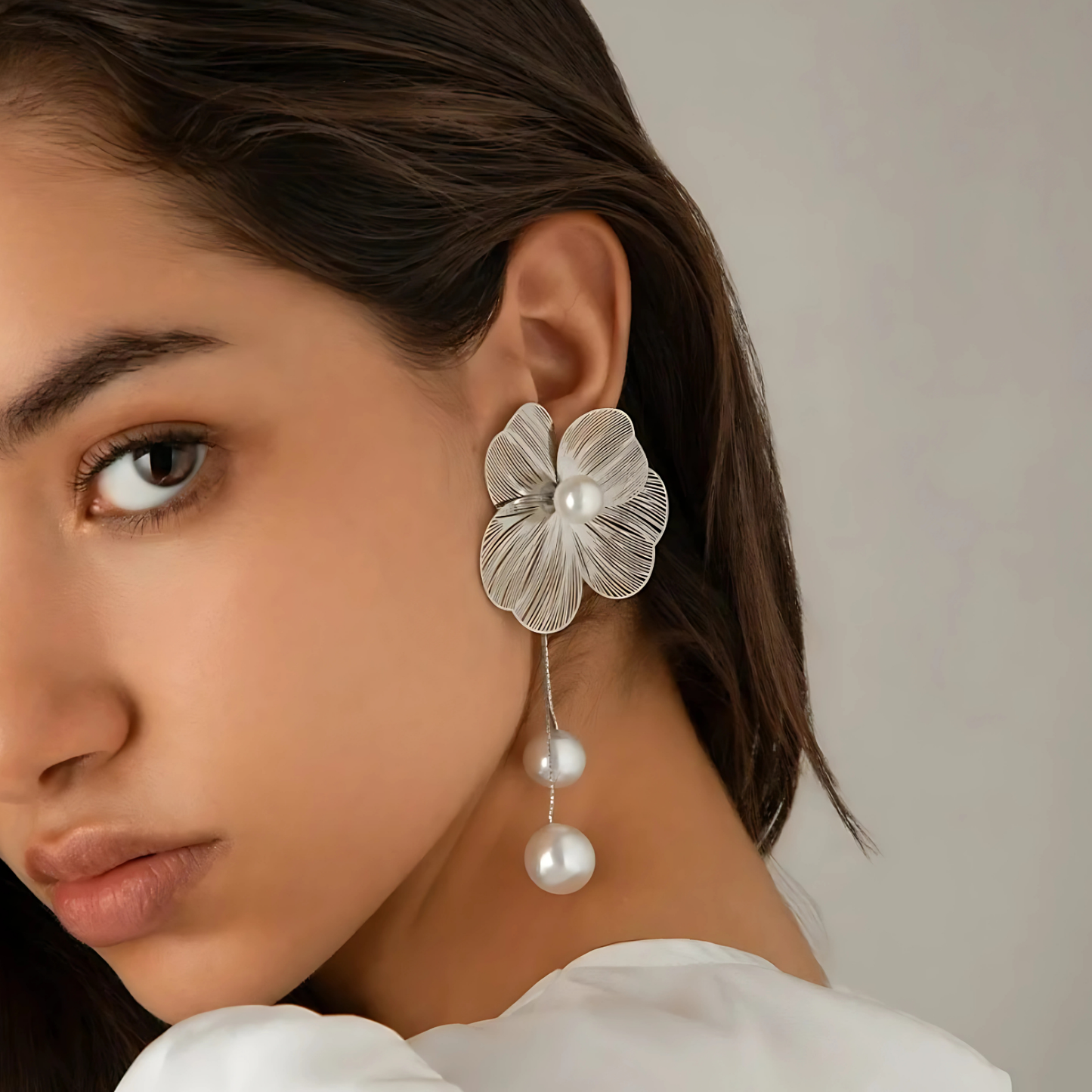 Silver Wire Flower Pearl Earrings