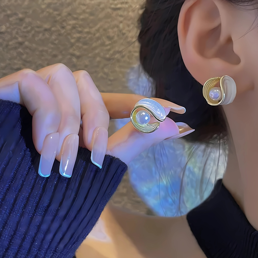 Elegant Swirl Pearl Stud Earrings