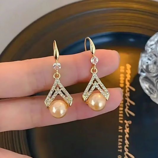 Beautiful Gold Tone Minimalist Triangle Pearl Dangles