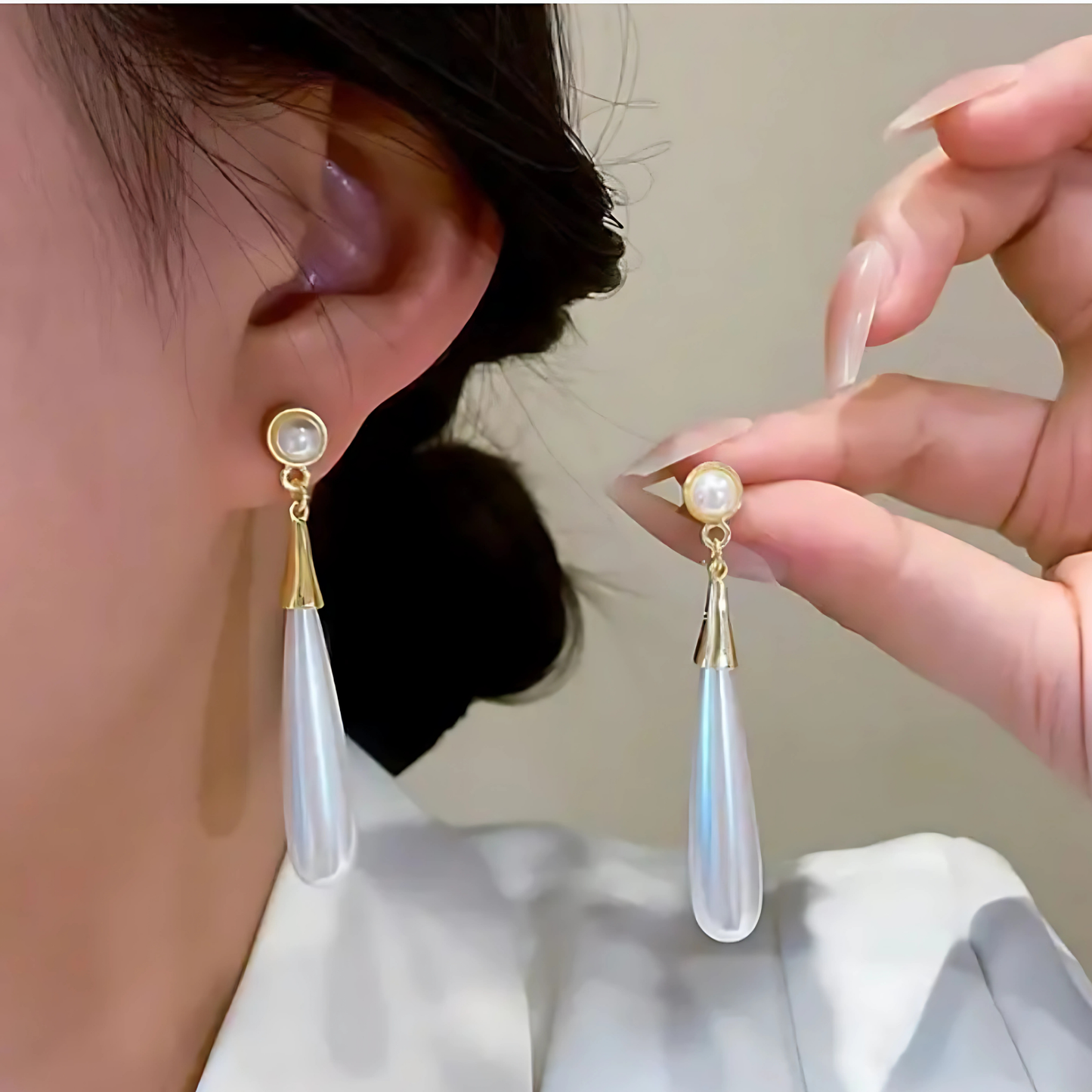 White Teardrop Dangle Earrings Gold