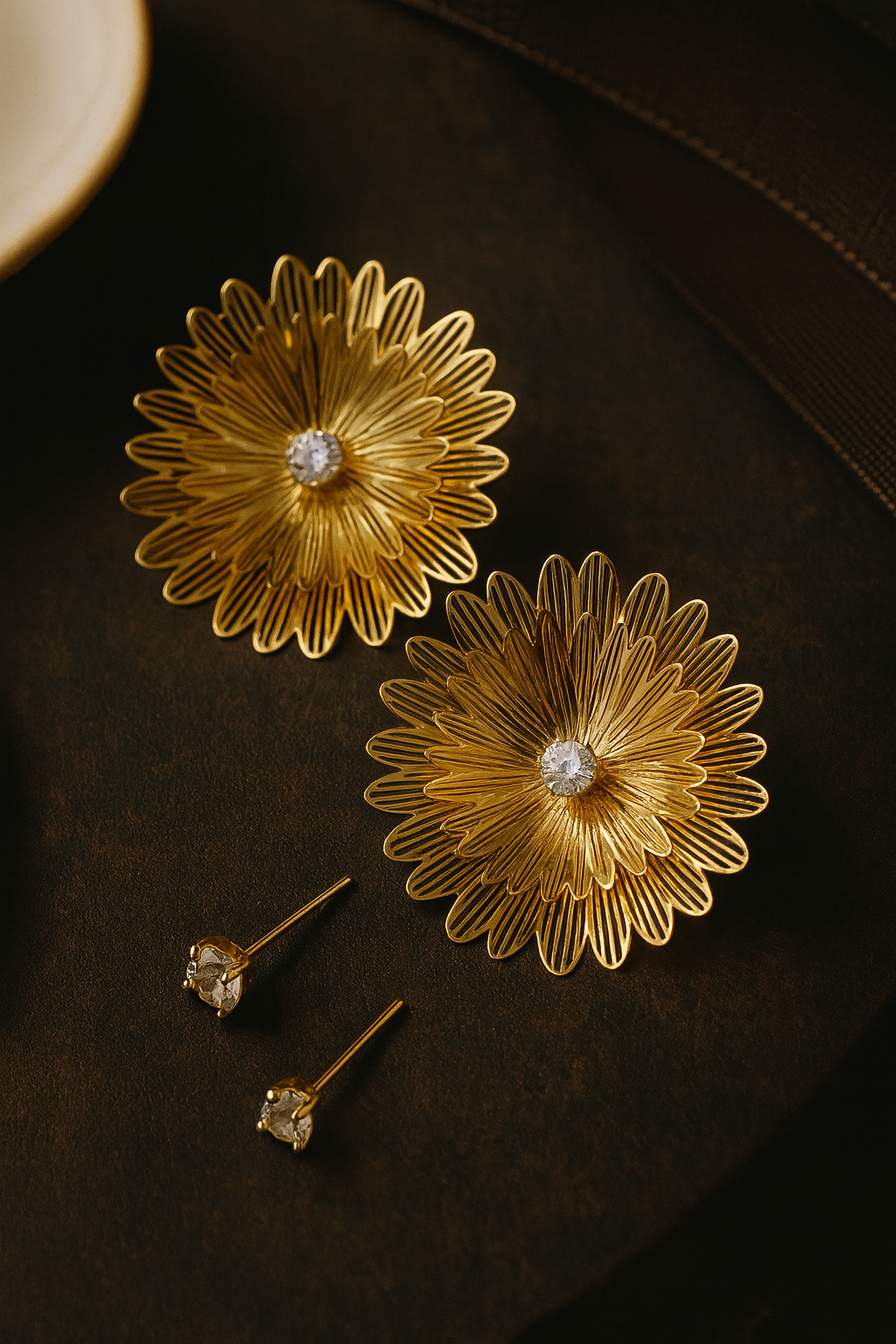 Contemporary flower design wire metal earrings in gold finish – bold fashion jewelry for girls